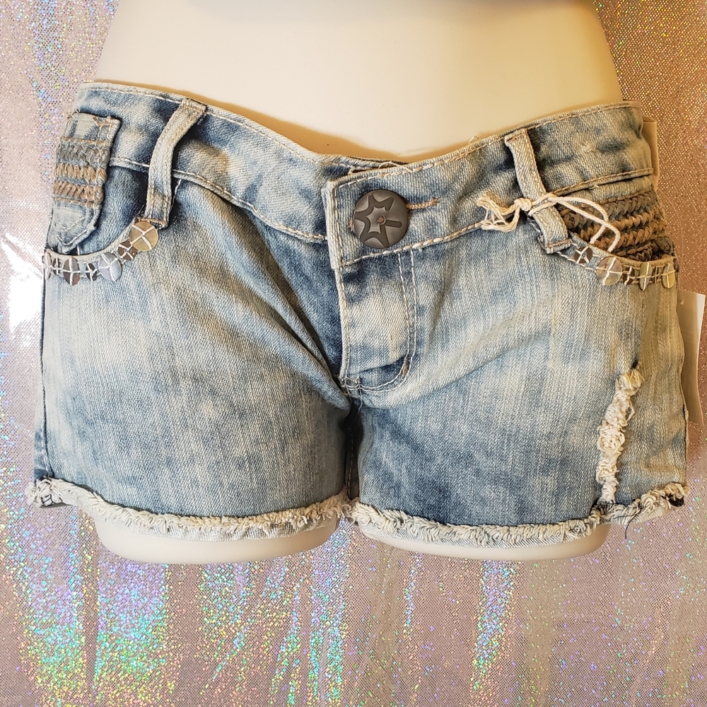 Vanilla Star Size 5 Jean shorts